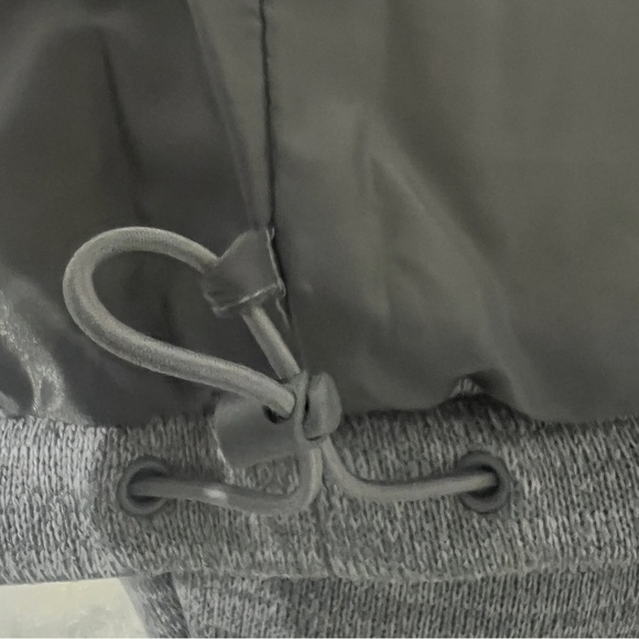 GAP Women's Light Gray Puffer Coat - Picture 7 of 10